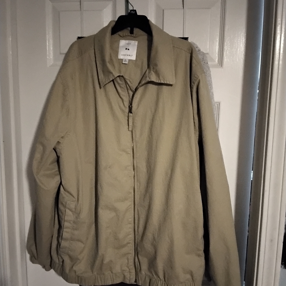 Men's Classic Tan Jacket